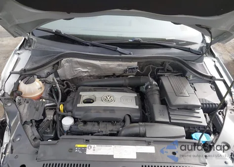 2017 Volkswagen Tiguan 2.0T/2.0T S z USA, uszkodzony, nr VIN WVGAV7AX9HK015103